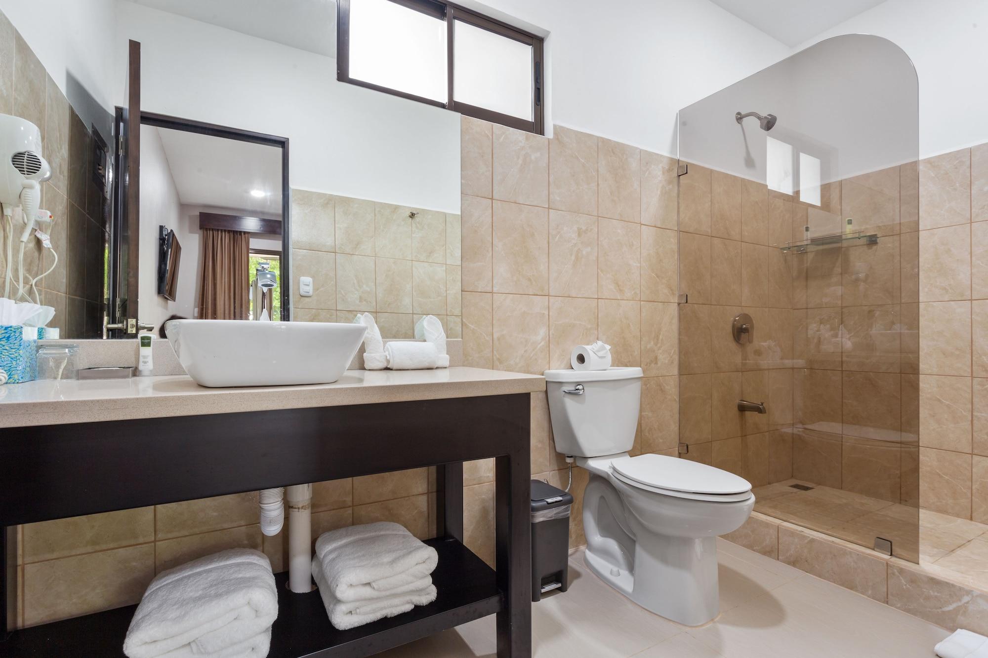 Buena Vista Beach Villas Мануел Антонио Екстериор снимка